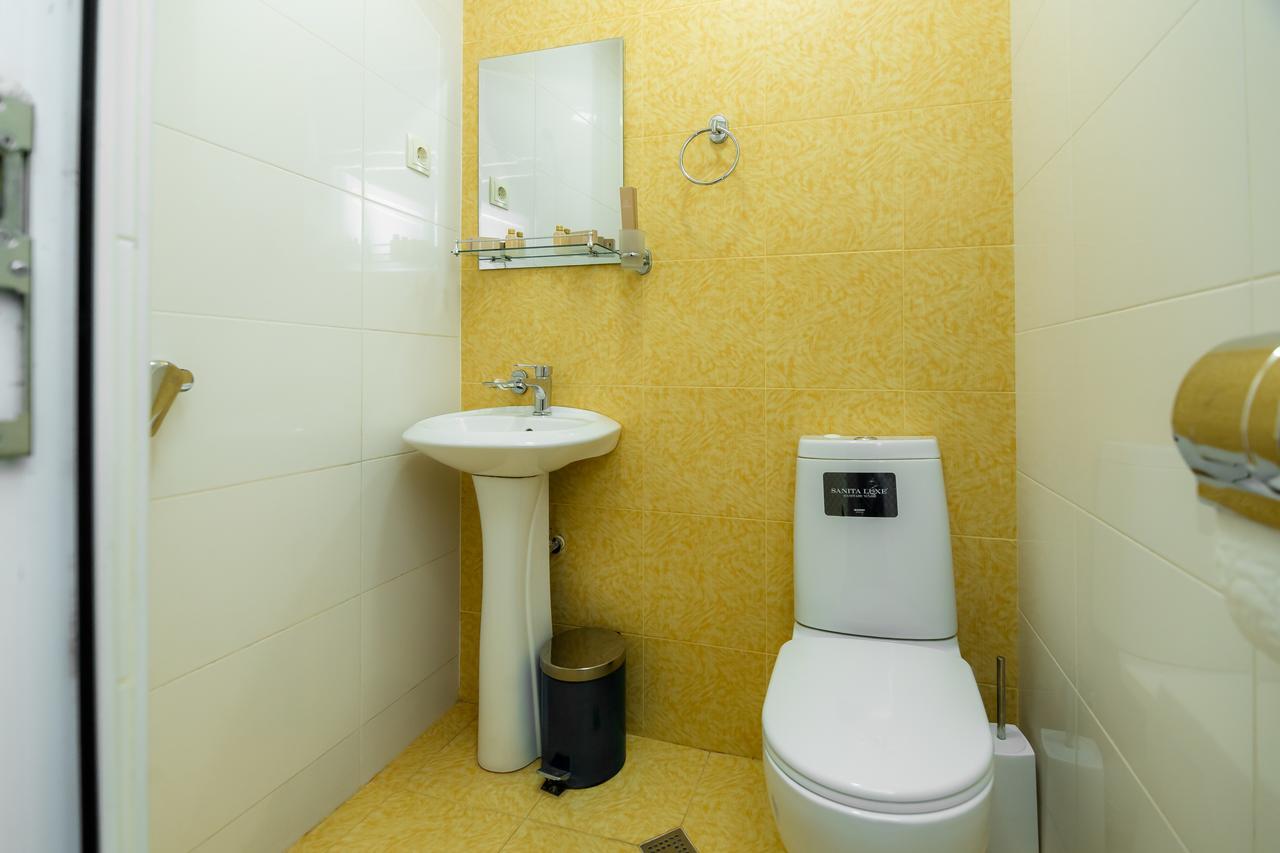 Big Family Guest House Тбилиси Екстериор снимка