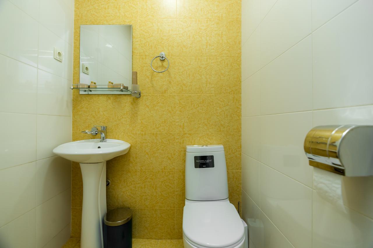 Big Family Guest House Тбилиси Екстериор снимка