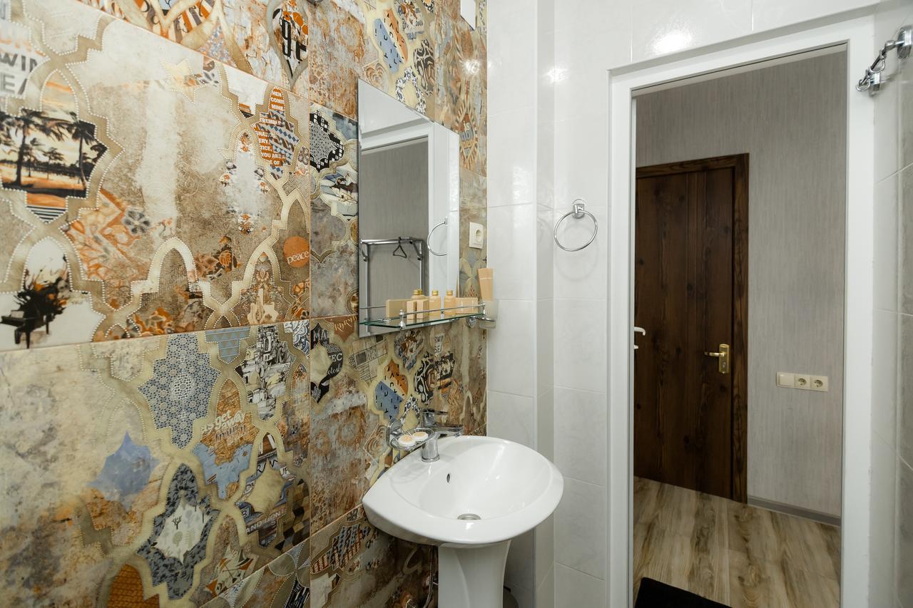 Big Family Guest House Тбилиси Екстериор снимка