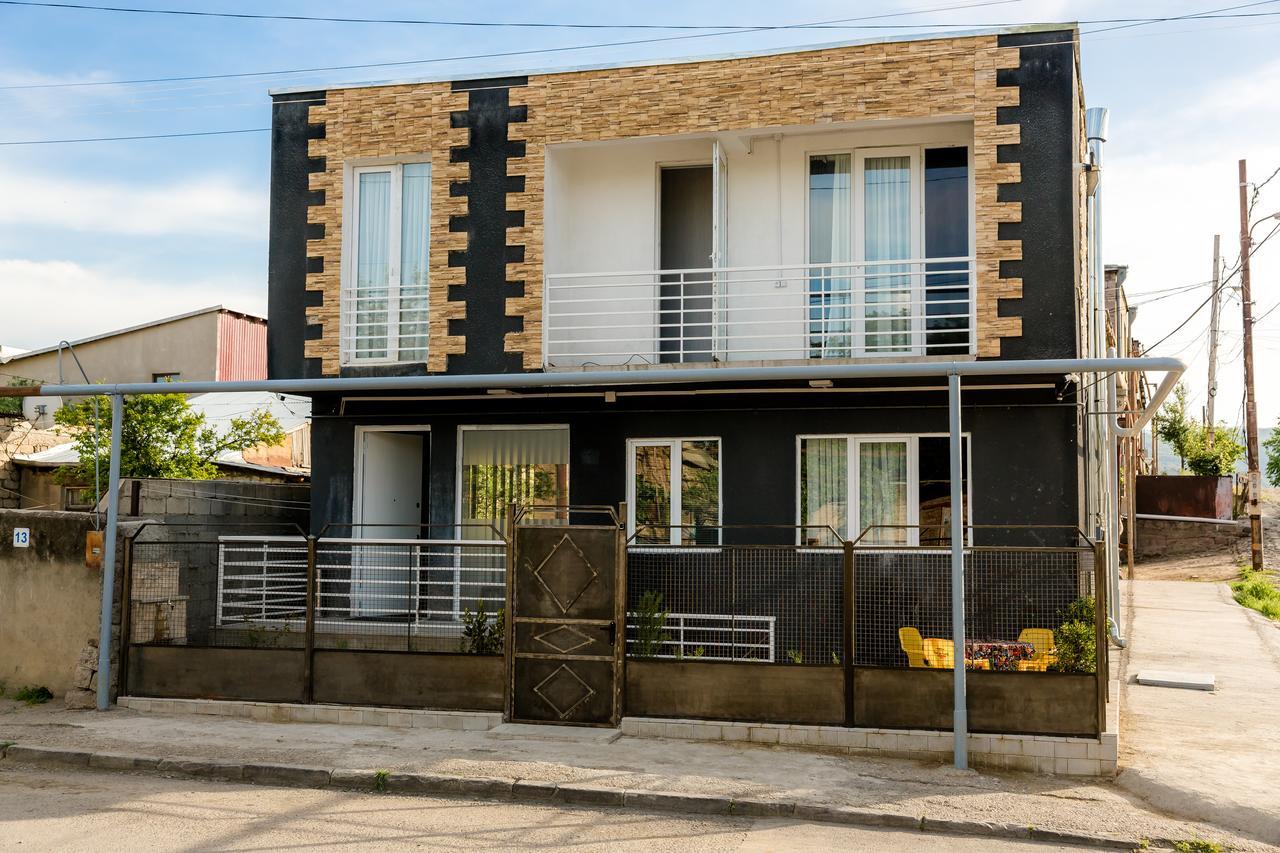 Big Family Guest House Тбилиси Екстериор снимка